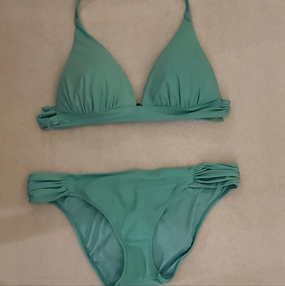 VS Bikini